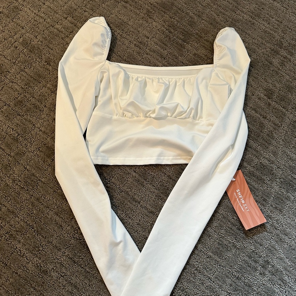 New With Tags SHEIN Long Sleeve Square Neck Crop Top
